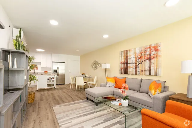 Kingsley Diplomat Apartments exterior