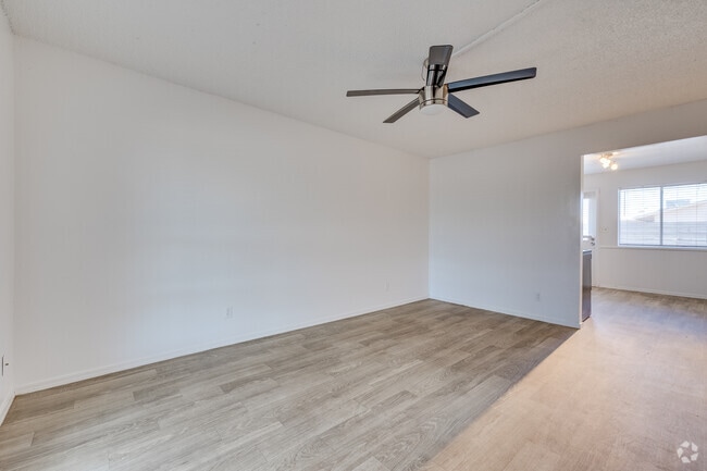 Lyndon Lane, undefined, 1548 W University Dr, Tempe, AZ 85281, Photo:2