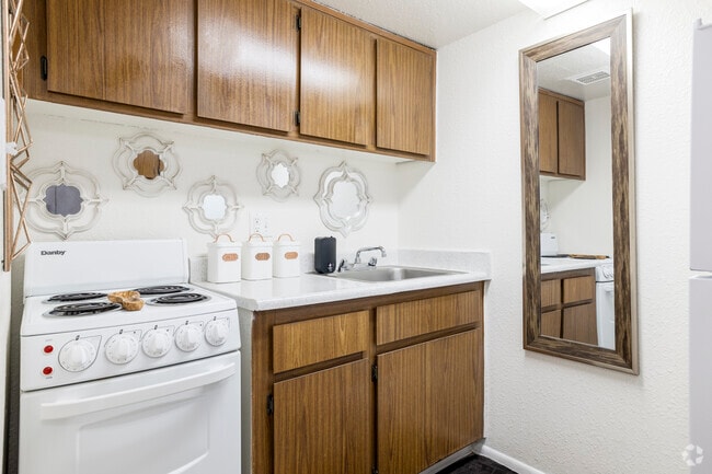 Grandes Cortes, undefined, 1150 W University Dr, Tempe, AZ 85281, Photo:3