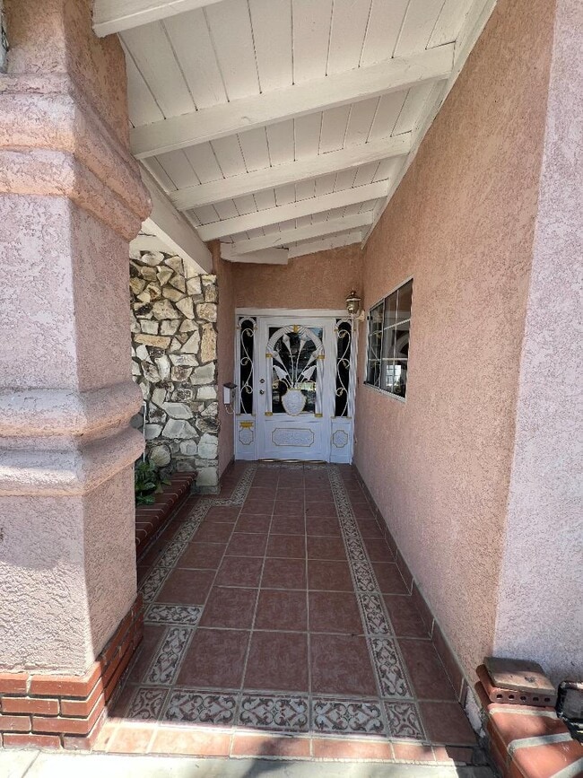 10210 Hayvenhurst Ave, csun, 10210 Hayvenhurst Ave, Los Angeles, CA 91343, Photo:1