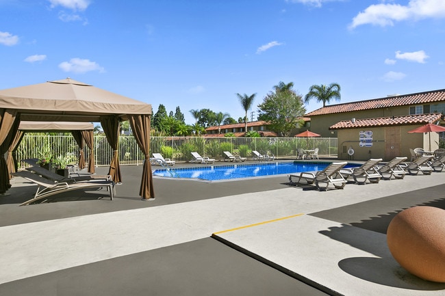 El Dorado Apartments, csuf, 1120 N Placentia Ave, Fullerton, CA 92831, Photo:3