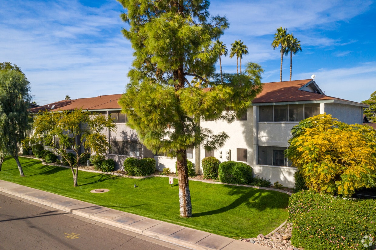 Tamarak Apartments, undefined, 1850 E Hayden Ln, Tempe, AZ 85281, Photo:0