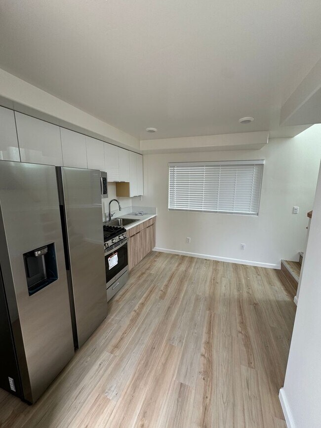 6709 Del Playa Dr, undefined, 6709 Del Playa Dr, Goleta, CA 93117, Photo:4