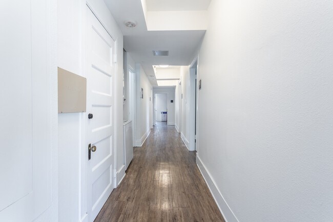 1259 W 36th Pl, undefined, 1259 W 36th Pl, Los Angeles, CA 90007, USA, Photo:4