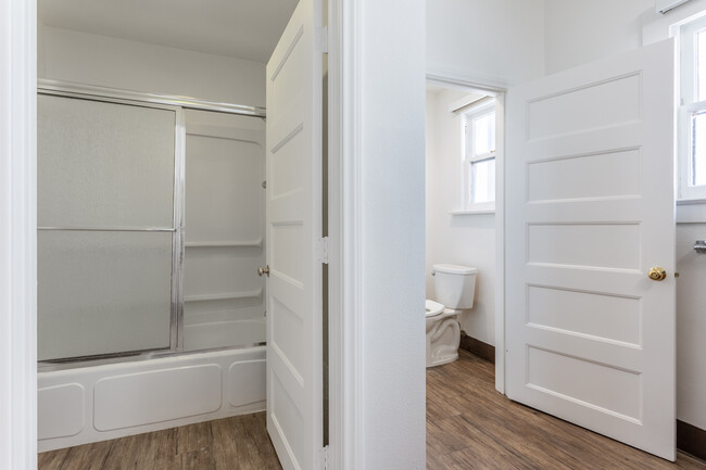 1259 W 36th Pl, undefined, 1259 W 36th Pl, Los Angeles, CA 90007, USA, Photo:7