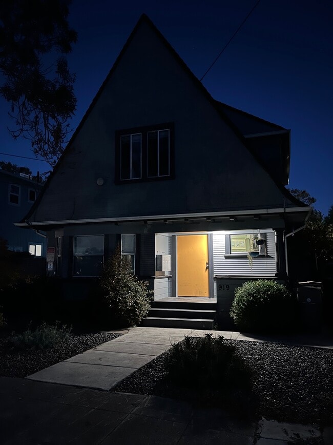 919 60th St, undefined, 919 60th St, Oakland, CA 94608, Alameda County, Photo:3