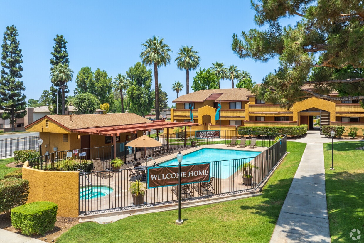 Concord Square Apartments, undefined, 2700 Iowa Ave, Riverside, CA 92507, Photo:0