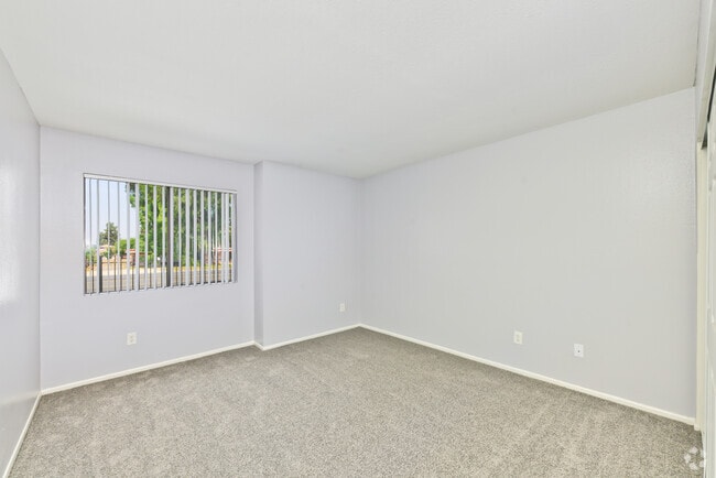Concord Square Apartments, undefined, 2700 Iowa Ave, Riverside, CA 92507, Photo:3