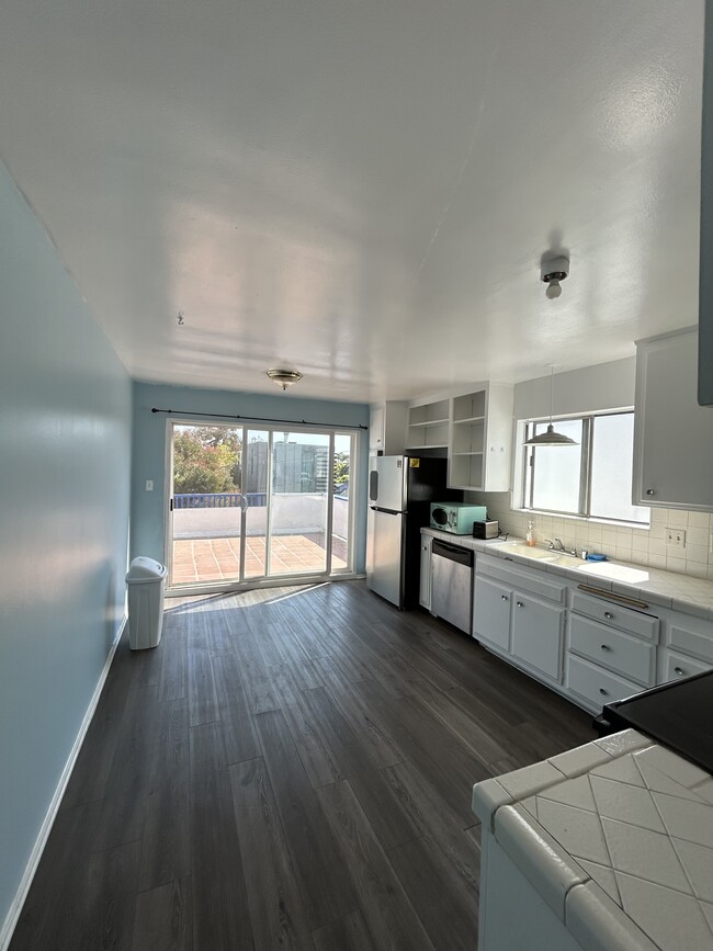 2418 Pacific Ave, undefined, 2418 Pacific Ave, Venice, CA 90291, United States, Photo:2