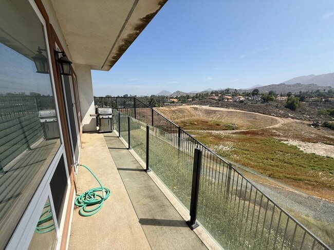 577 Vía Pueblo, undefined, 577 Vía Pueblo, Riverside, CA 92507, Photo:3