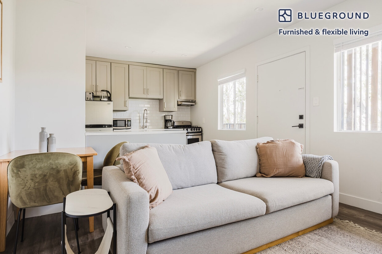 4140 Grand View Blvd, undefined, 4140 Grand View Blvd, Los Angeles, CA 90066, Photo:0