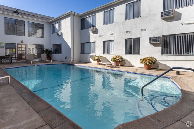 Brentfair Towers, undefined, 11618 Kiowa Ave, Los Angeles, CA 90049, United States, Photo:2