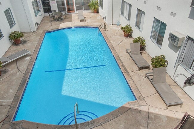 Brentfair Towers, undefined, 11618 Kiowa Ave, Los Angeles, CA 90049, United States, Photo:3