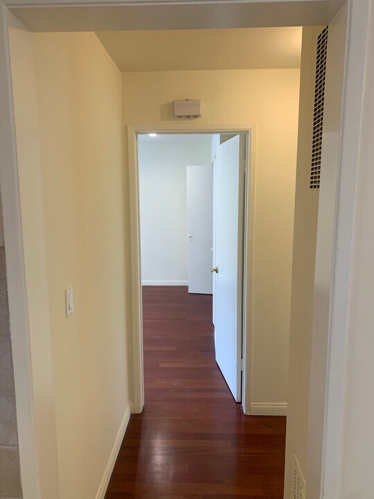 1034 9th St Unit 1, smc, 1034 9th St, Santa Monica, CA 90403, Photo:6