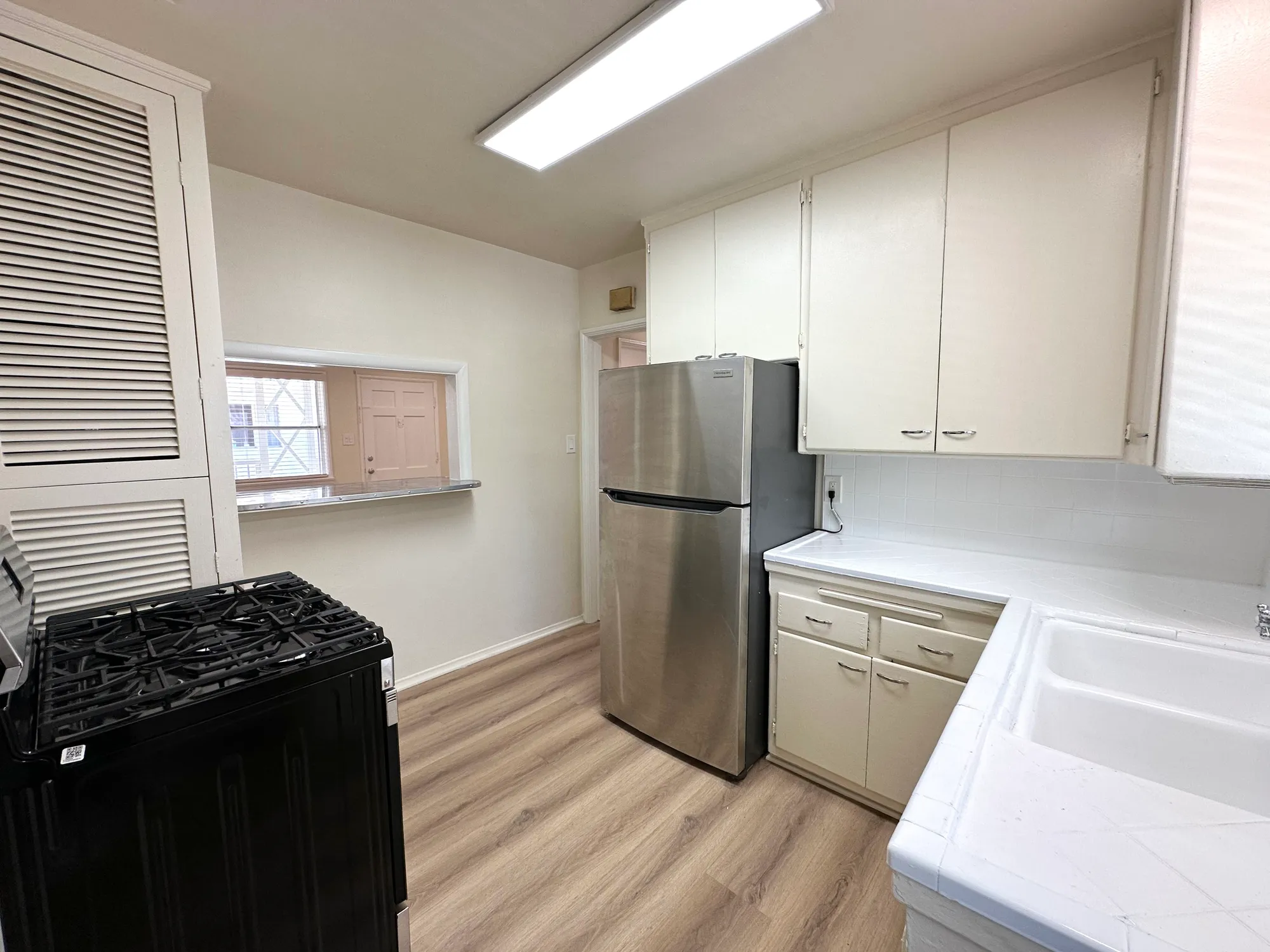 1436 S Holt Avenue , undefined, 1436 S Holt Ave #5, Los Angeles, CA 90035, USA, Photo:12