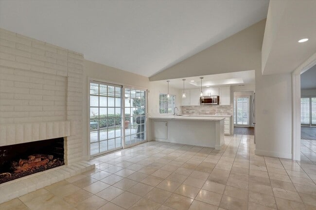 16 Sycamore Creek, undefined, 16 Sycamore Creek, Irvine, CA 92603, Photo:2