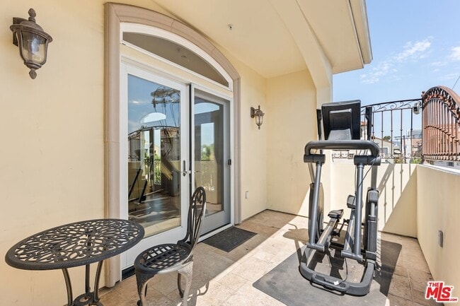 1540 S Bentley Ave, undefined, 1540 S Bentley Ave, Los Angeles, CA 90025, Photo:2
