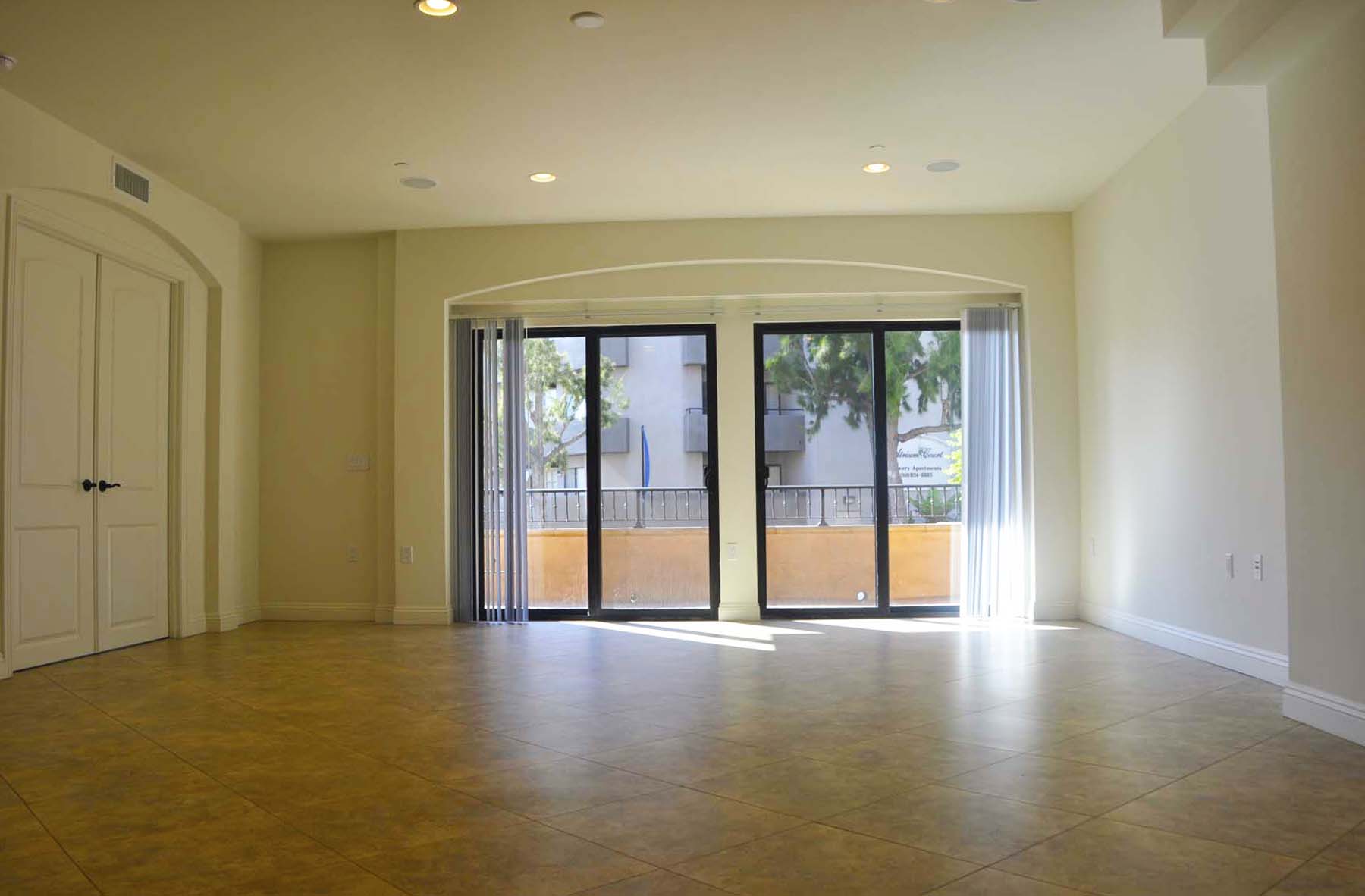 10984 Strathmore, ucla, 10984 Strathmore Drive, Los Angeles, CA 90024, Photo:1