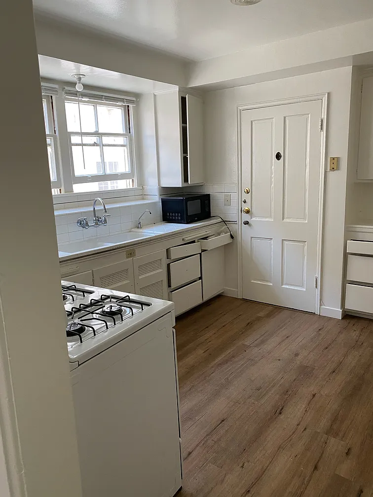 10940 Roebling, undefined, 10940 Roebling Ave, Los Angeles, Photo:3