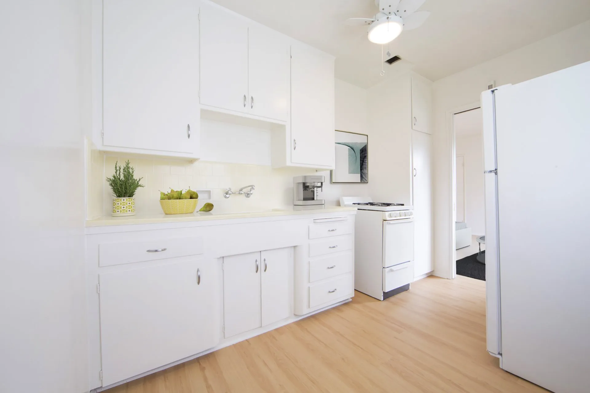 Levering Arms Apartments, ucla, 669 Levering Ave, Los Angeles, CA 90024, Photo:14