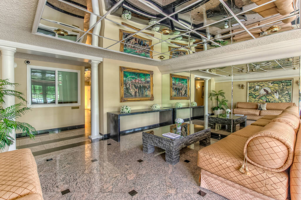 1370 Veteran Luxury Apts, ucla, 1370 Veteran Ave Los Angeles, CA 90024, Photo:4