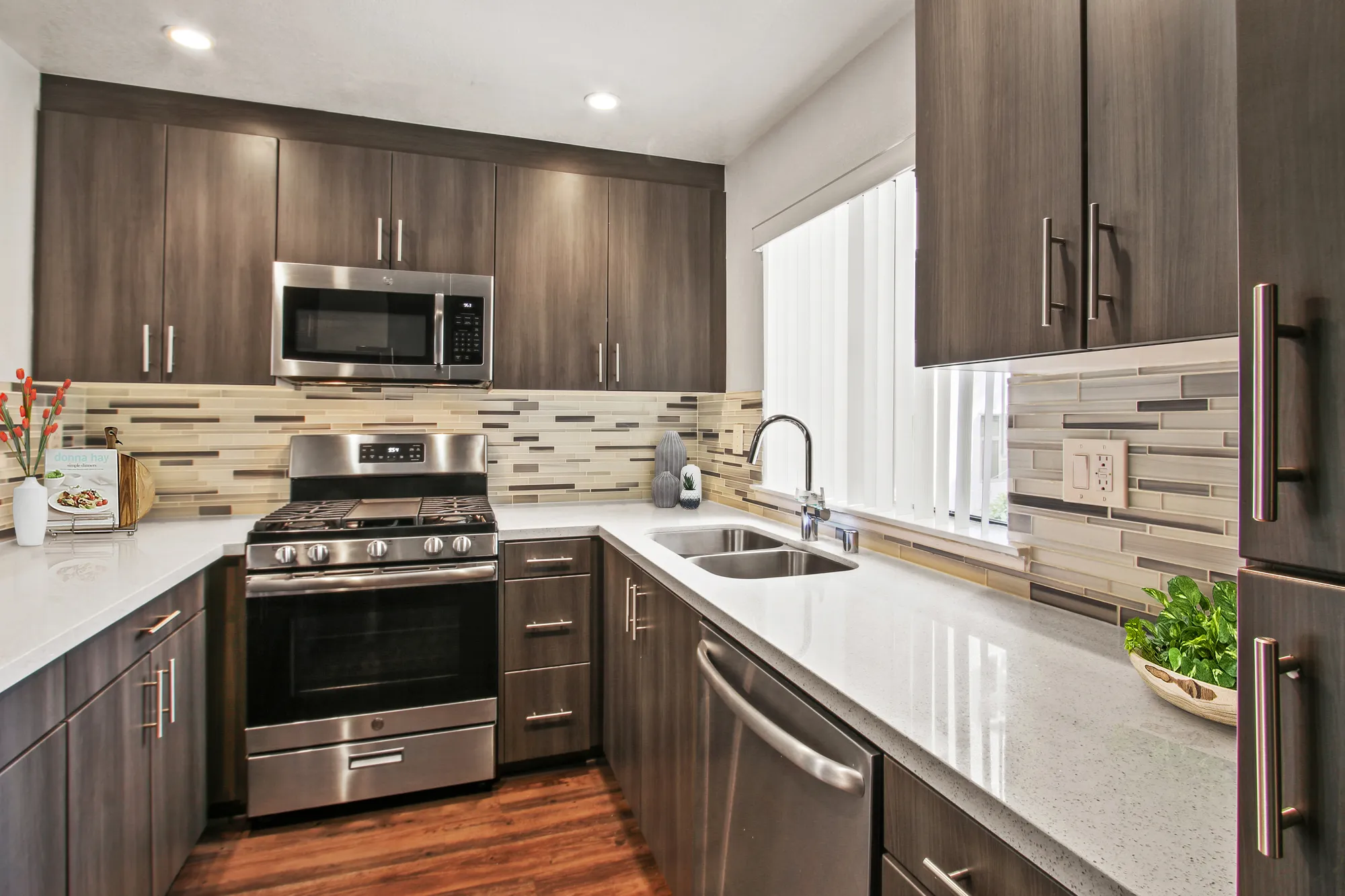 Atrium, undefined, 10965 Strathmore Dr, Los Angeles, CA 90024, Photo:1