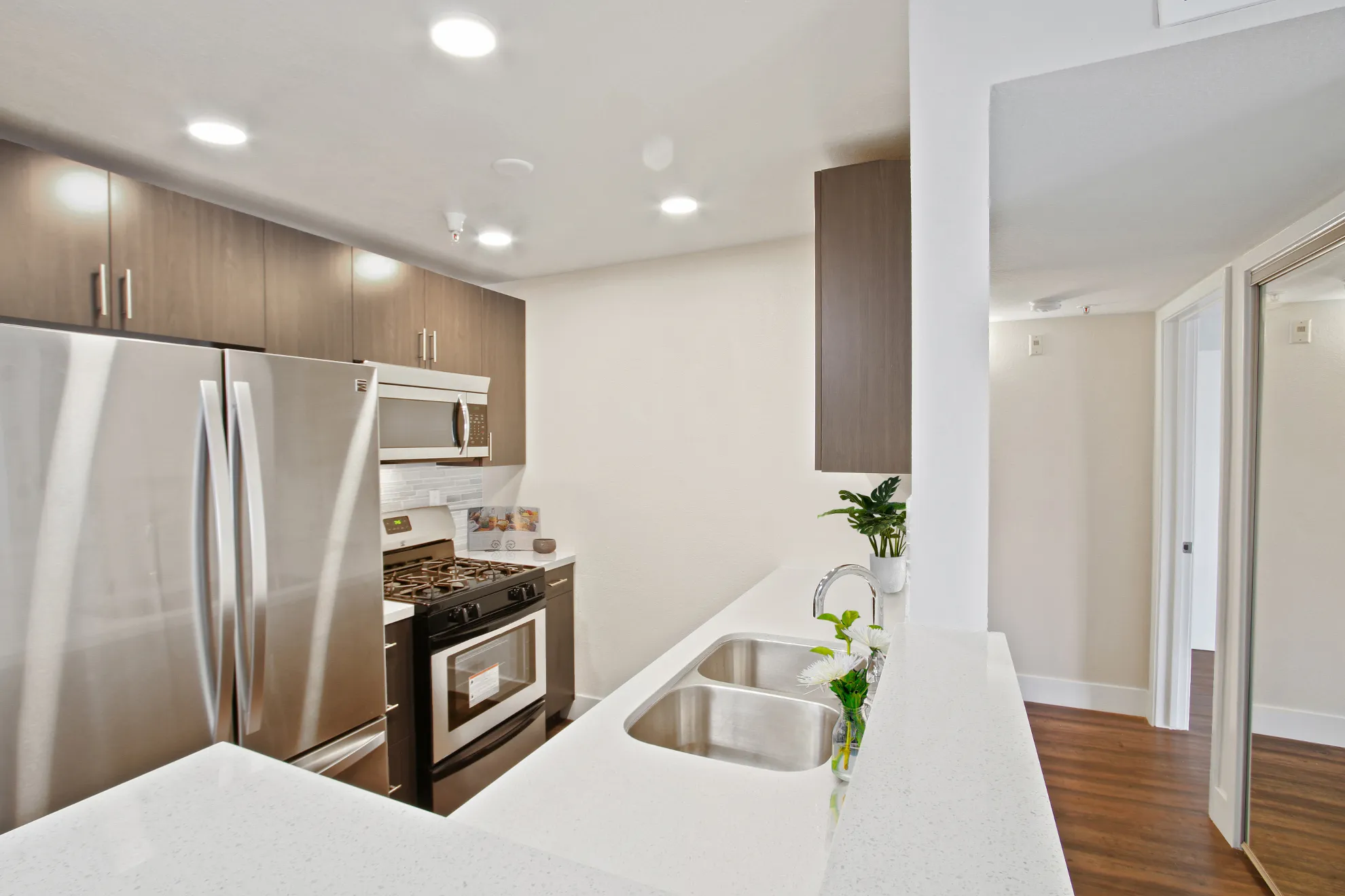 Atrium, undefined, 10965 Strathmore Dr, Los Angeles, CA 90024, Photo:15