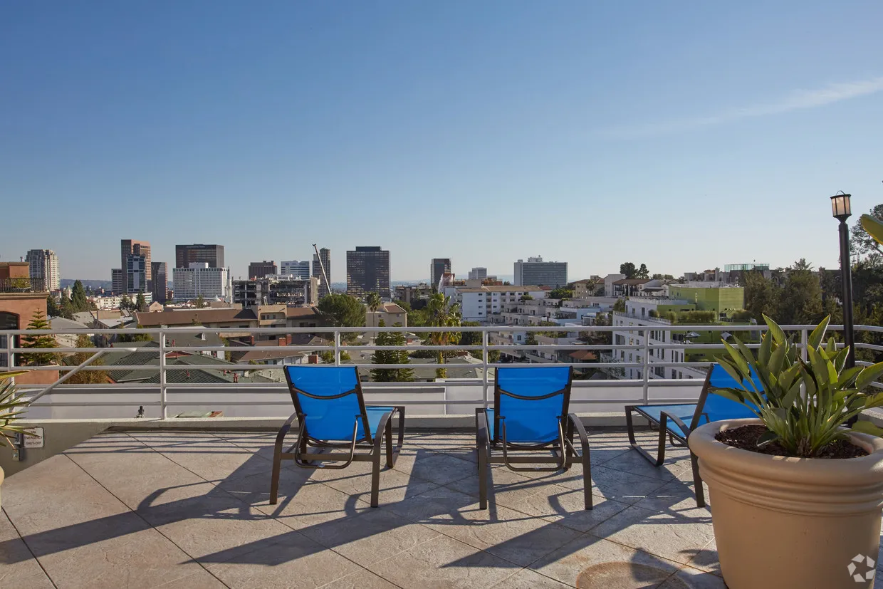 Atrium, undefined, 10965 Strathmore Dr, Los Angeles, CA 90024, Photo:25