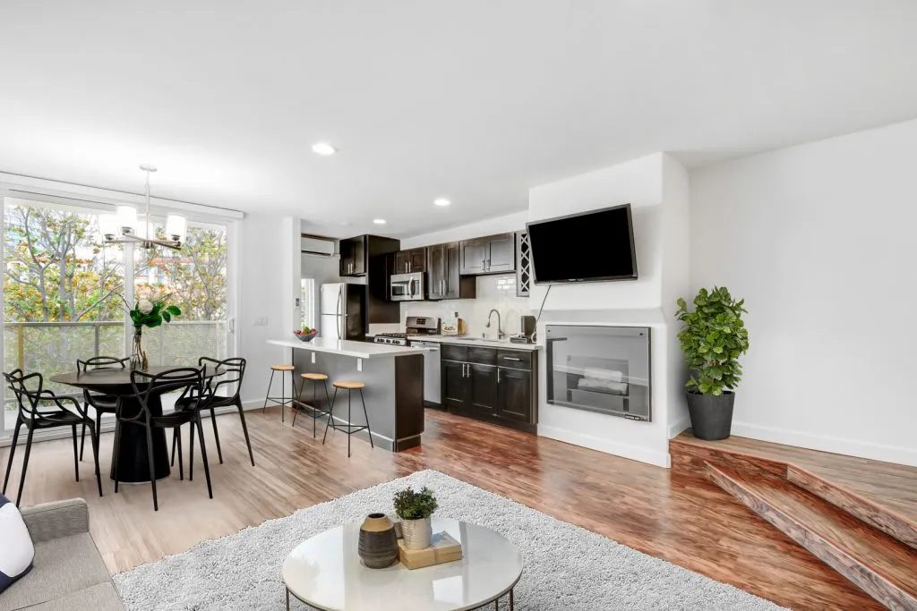 Westwood Village Apartments, ucla, 1033 Hilgard Avenue, Los Angeles, CA 90024, Photo:3
