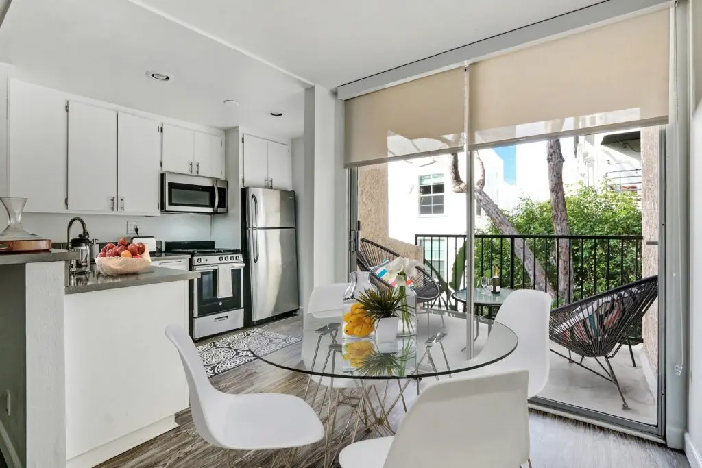 Westwood Village Apartments, ucla, 1033 Hilgard Avenue, Los Angeles, CA 90024, Photo:9