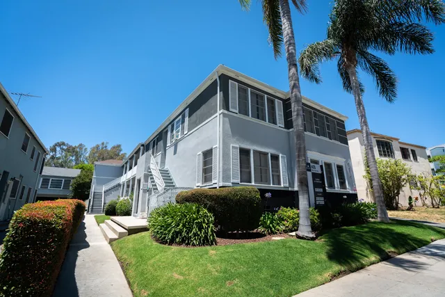 605 Kelton - Student Housing near UCLA