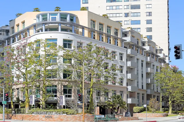 Wilshire Margot Los Angeles exterior