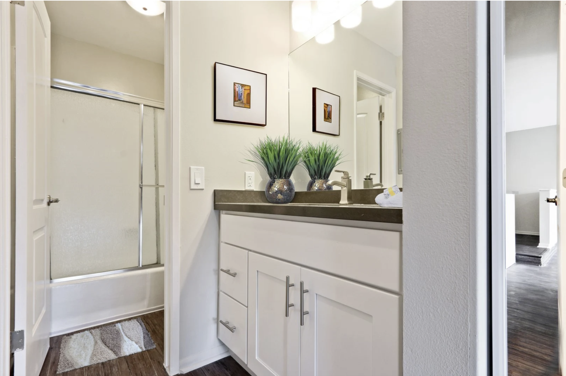 Rochester Parkside, undefined, 10989 Rochester, Los Angeles, CA 90024, Photo:6
