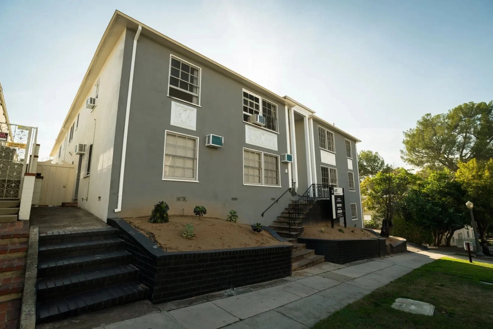 611 Levering, undefined, 611 Levering Ave, Los Angeles, CA 90024, Photo:0