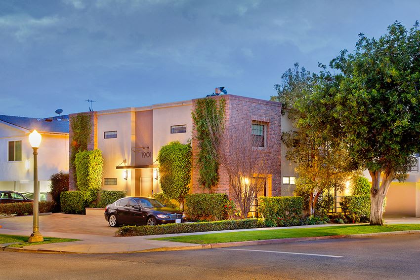 NMS Overland, ucla, 1901 Overland Ave, Los Angeles, CA 90024, Photo:1