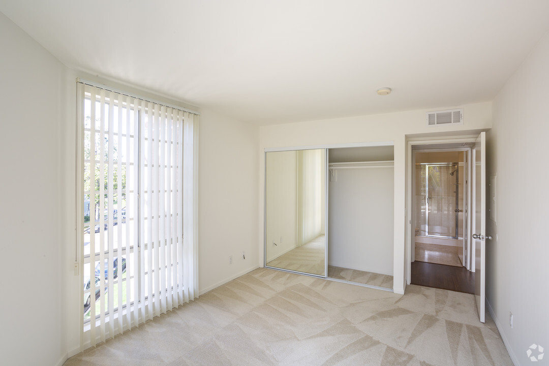 Kelton Towers, undefined, 1395 Kelton Ave, Los Angeles, CA 90024, Photo:3