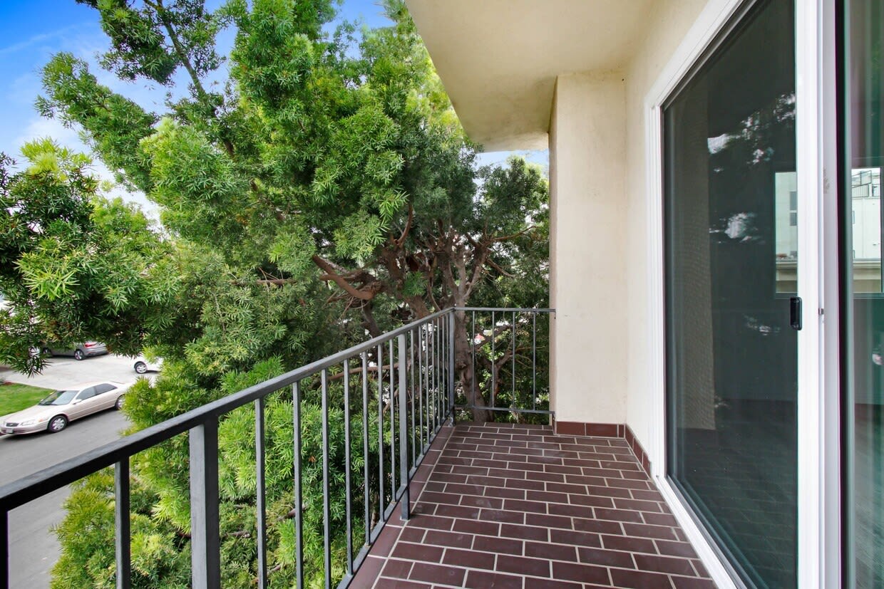 1442 Brockton, ucla, 1442 Brockton Ave, Los Angeles, CA 90024, Photo:1
