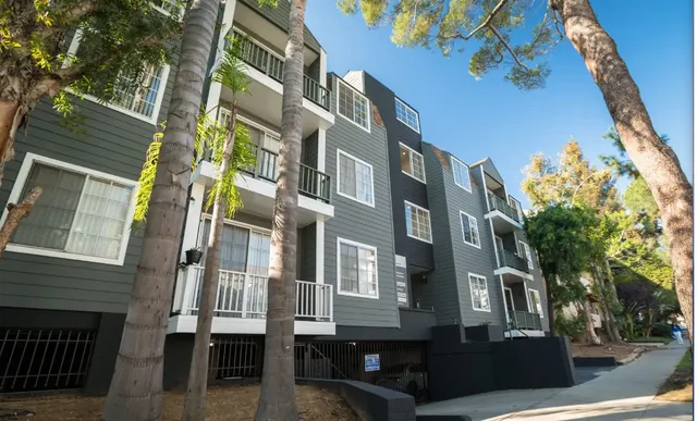 685 Kelton - Student Housing near UCLA