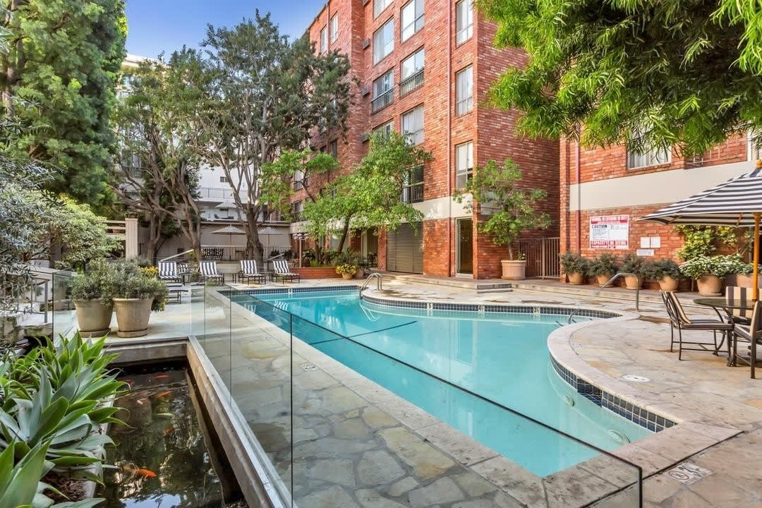 Colony 104, ucla, 1440 Veteran Ave, Los Angeles, CA 90024, Photo:2
