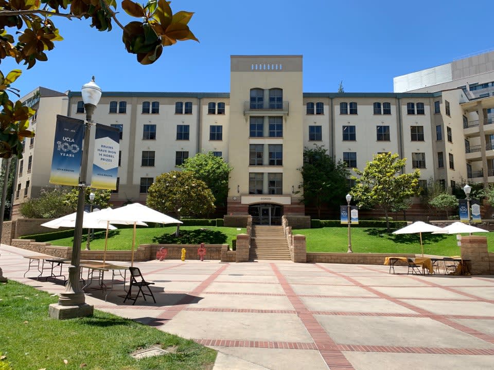 Dogwood, ucla, 349 De Neve Dr, Los Angeles, CA 90024, Photo:0