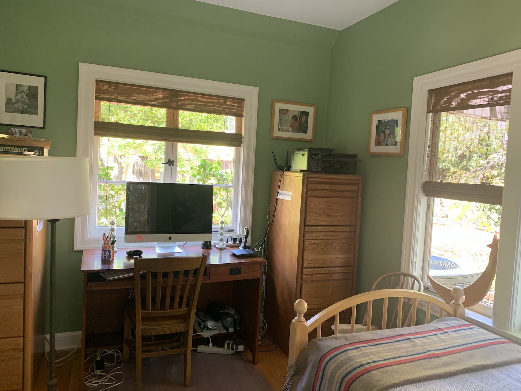 Polly's Place, ucla, N Van Ness Ave, Oakwood, CA 90004, USA, Photo:1