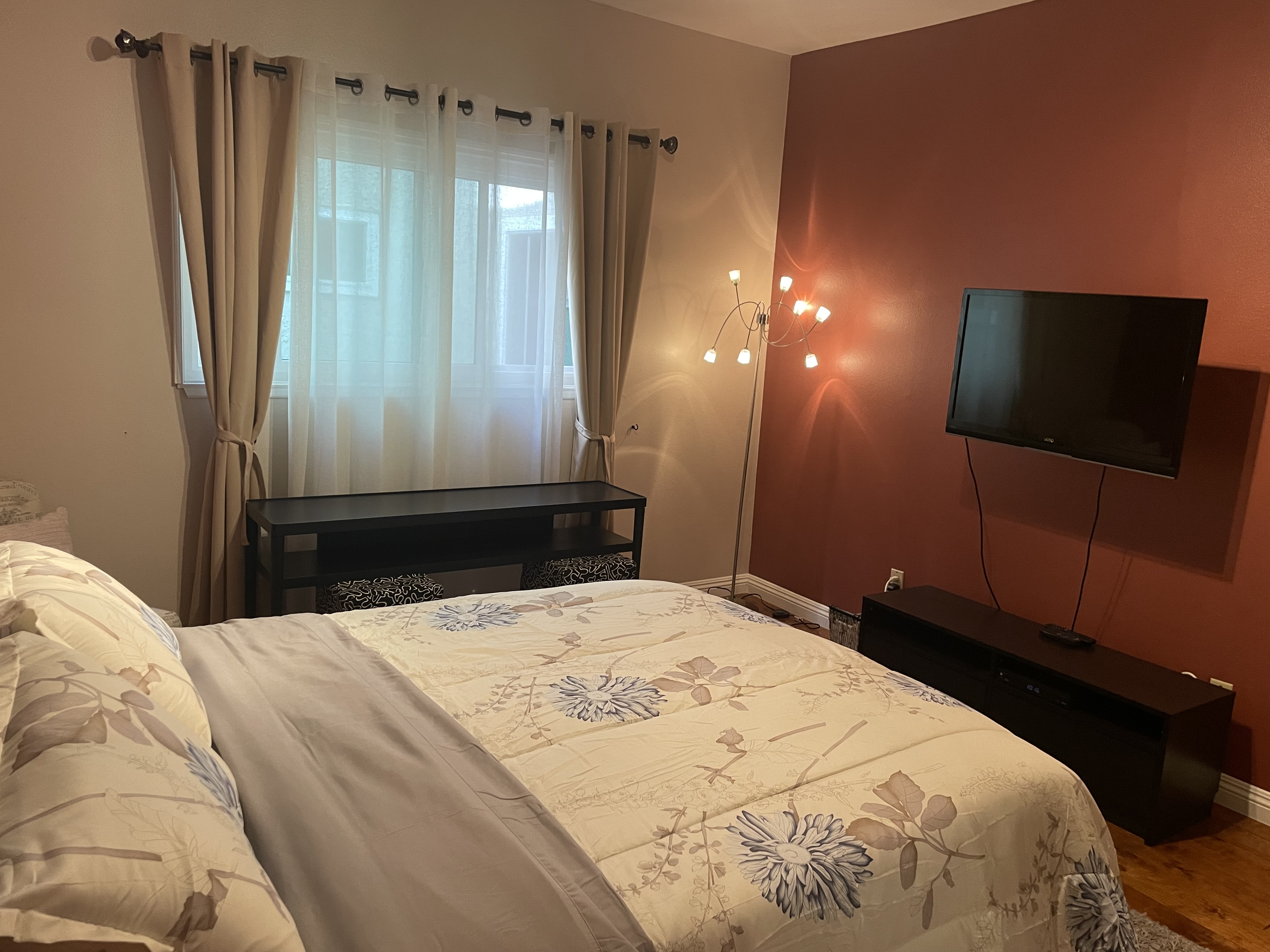 Camden Manor, ucla, 1415 Camden Ave, Los Angeles CA 90025, Photo:2