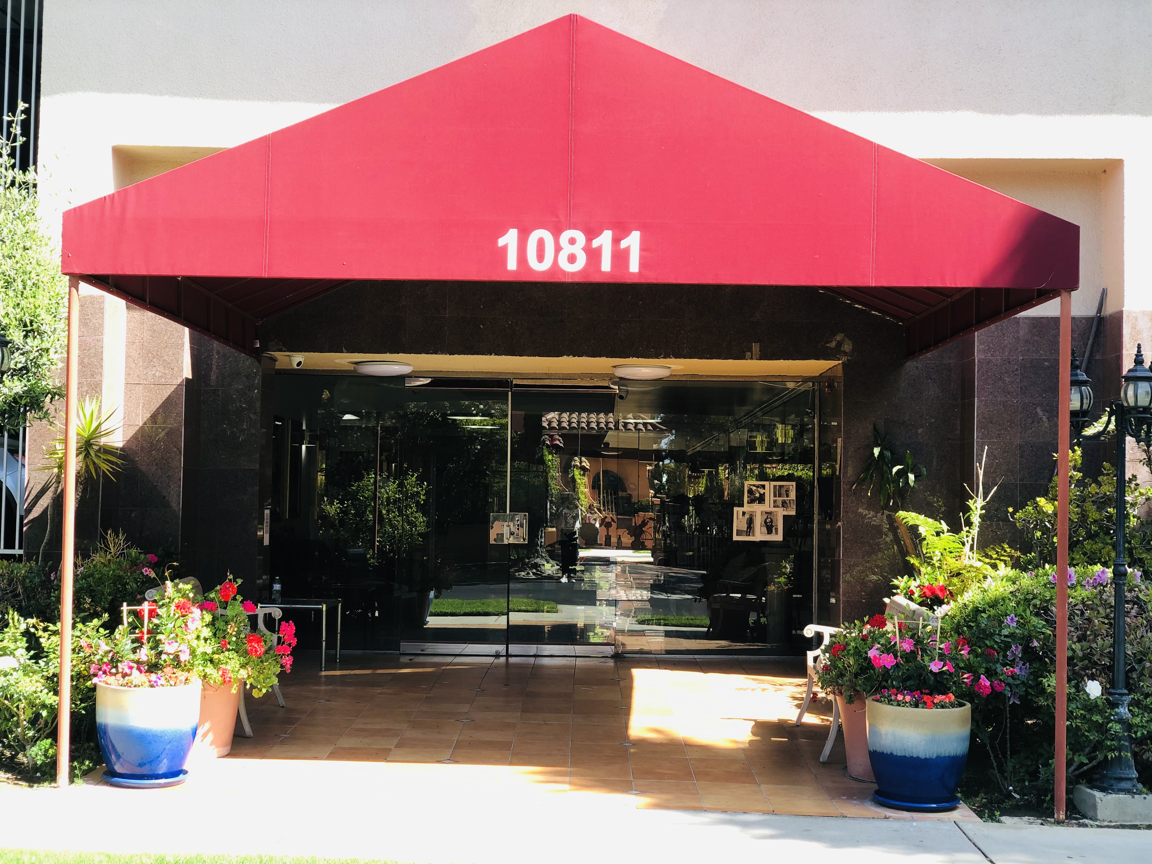 Wilshire Villa, ucla, 10811 Ashton Ave. Los Angeles CA 90024, Photo:1