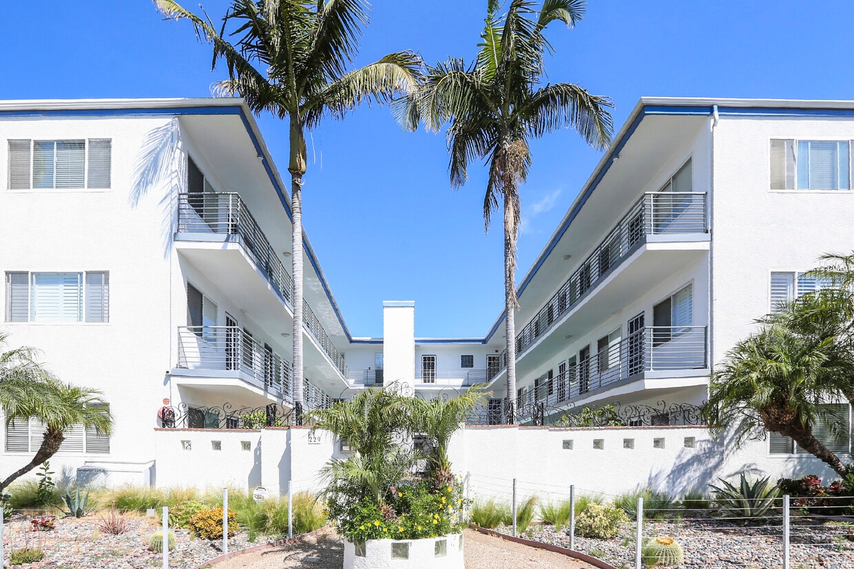 229 Bicknell Ave, undefined, 229 Bicknell Ave, Santa Monica, CA 90405, Photo:0