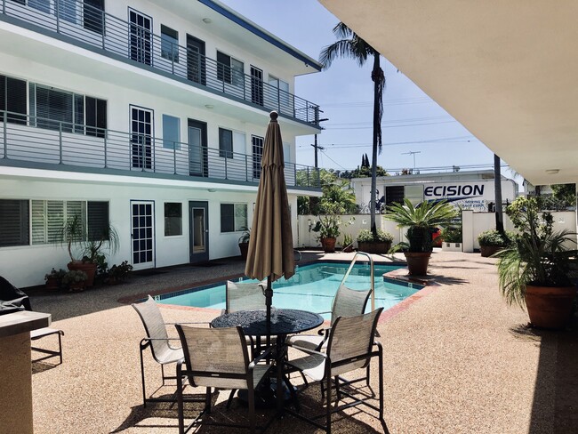 229 Bicknell Ave, undefined, 229 Bicknell Ave, Santa Monica, CA 90405, Photo:4