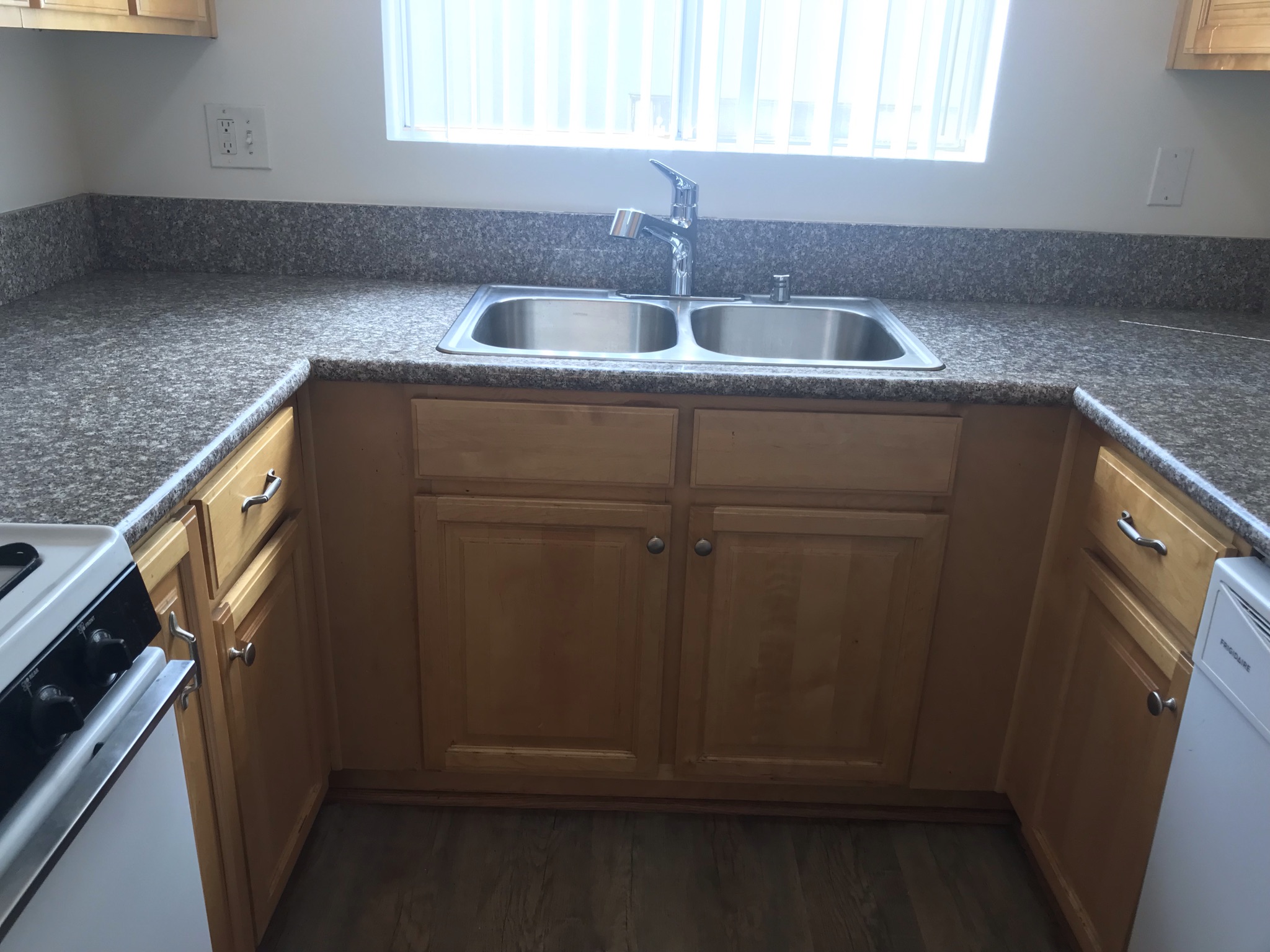 1730 Barry, undefined, 1730 Barry Ave, Los Angeles, CA 90025, USA, Photo:7