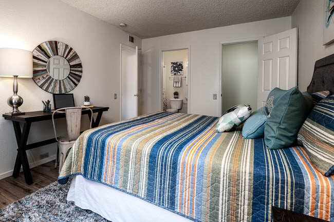 Sycamore Lane Apartments, undefined, 614 Sycamore Ln, Davis, CA 95616, Photo:4