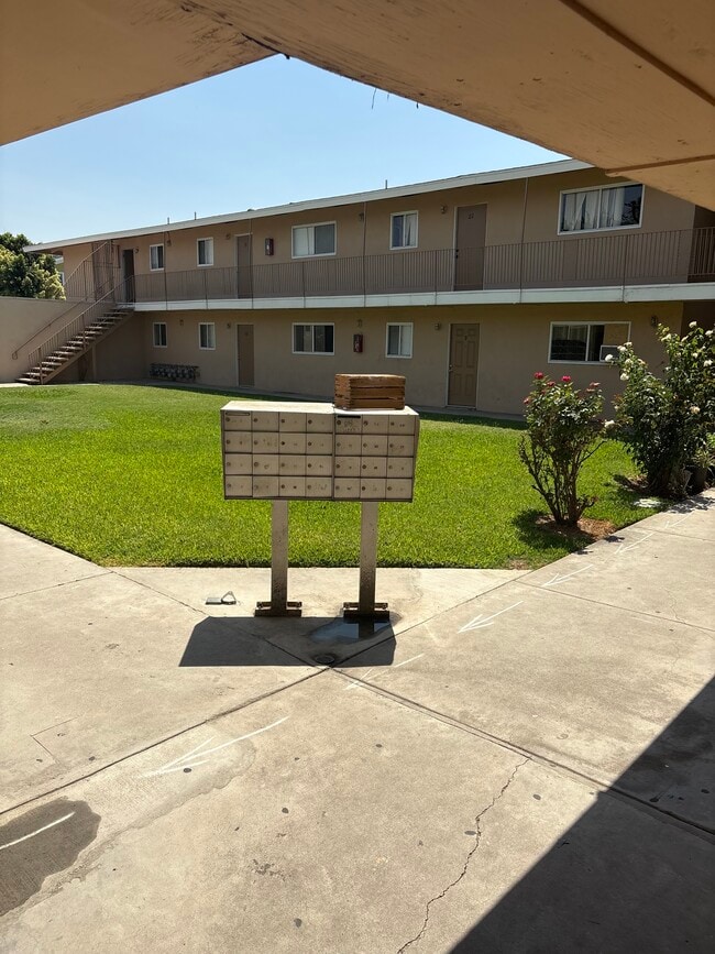 Brookside Apartments, undefined, 4440 Victoria Ave, Riverside, CA 92507, Eastside, Riverside, California, Photo:2