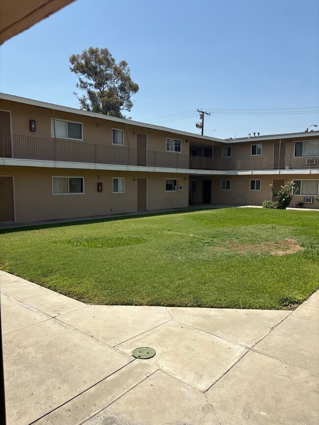 Brookside Apartments, undefined, 4440 Victoria Ave, Riverside, CA 92507, Eastside, Riverside, California, Photo:3