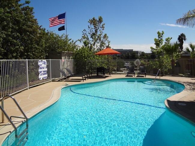 Villa Knolls Apartments, undefined, 5365-5465 Marengo Ave, La Mesa, CA 91942, Photo:4